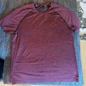 Rhone - Reign Tech Short Sleeve - NWOT - Men’s Medium (M) - Red/Black